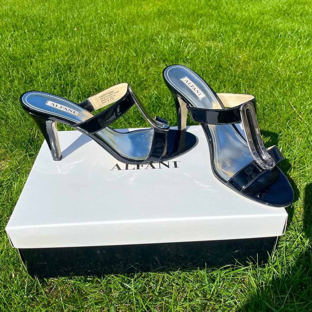 Women’s Alfani high heels